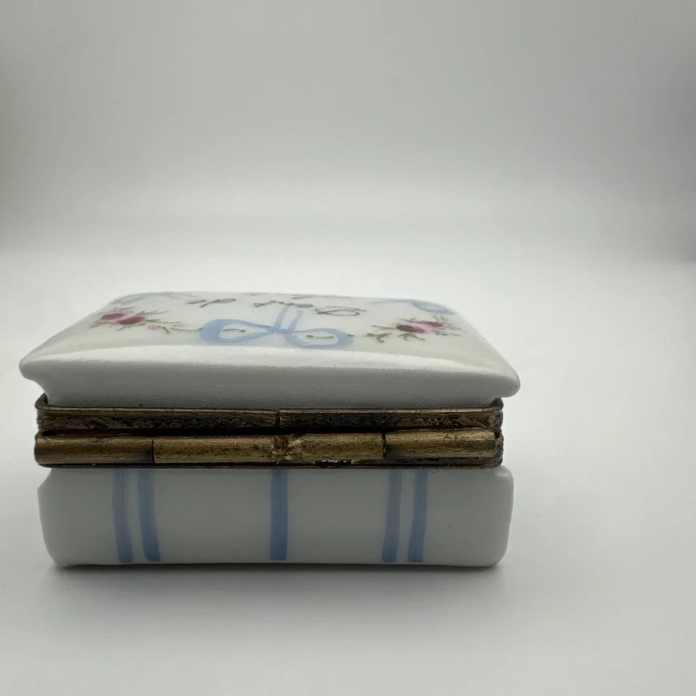 Limoges - Dent de Lait Tooth fairy box Signed Hand Painted Bows Roses